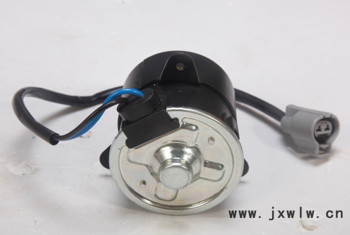 專業(yè)生產(chǎn)日韓轎車系配件冷凝器電機(jī)**質(zhì)量有保證，產(chǎn)品**中，歡迎**~~~
