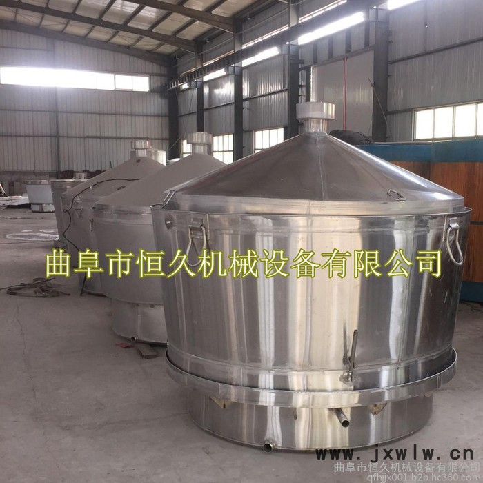 大中小型白酒釀酒設(shè)備全套生產(chǎn)線 家庭小作坊白酒釀酒蒸酒鍋 冷卻器 冷凝器整套造酒設(shè)備