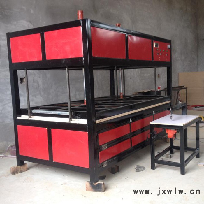 亞克力燈箱字圖吸塑機(jī)1527 廣告吸塑機(jī) 單模具吸塑機(jī)