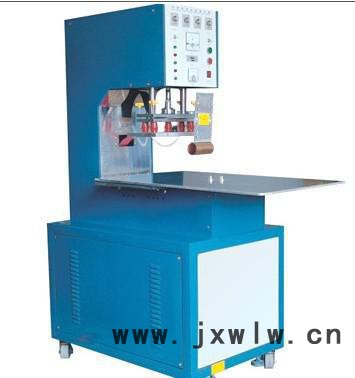 吸塑包裝機(jī)、PVC、PP、PE與卡紙的吸塑包裝，吸塑機(jī)，包裝