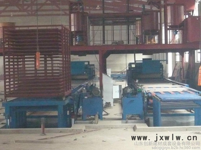 供應(yīng)創(chuàng)新XD發(fā)泡機(jī)、菱鎂發(fā)泡機(jī)、發(fā)泡機(jī)