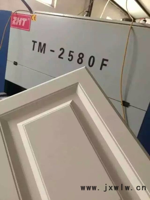供應(yīng)西安展鴻圖ZHT 正負(fù)壓TM2580F門板 吸塑機(jī)