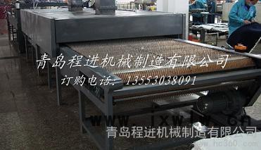 供應(yīng)小塊地毯涂膠機地毯發(fā)泡機引進國外技術(shù)價格實惠（圖）