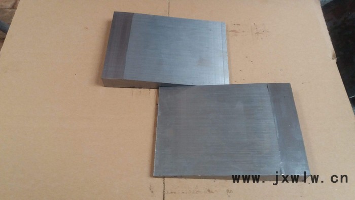 河北鑫盛源 斜墊鐵墊腳斜鐵機床鉆床墊腳斜鐵搖臂鉆調(diào)水平墊腳墊片機床墊鐵批發(fā)斜鐵價格廠家批發(fā)斜鐵鋼制斜鐵Q235斜墊腳廠