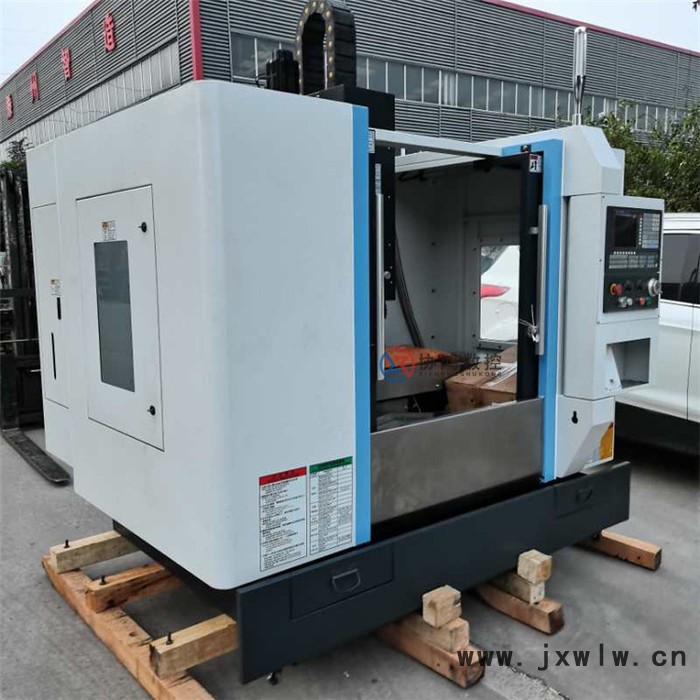 小型數(shù)控機床XK7126 臺灣主軸小型數(shù)控機床 臺灣斗笠刀庫線軌硬軌