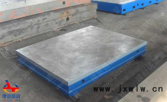 建新量具廠家現(xiàn)貨供應(yīng)100x200 劃線平板 **非標(biāo)定做 售后質(zhì)保一年 終身保修