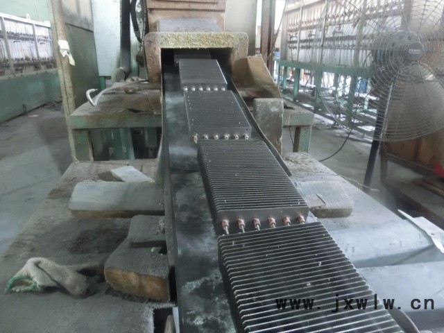 刀具爐（粉碎刀，裁紙刀）附銅,釬焊，高速鋼加硬熱 熱處理刀具