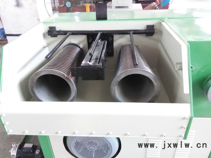 銀絲銀線拉絲機(jī)、特殊合金線拉絲機(jī)、錫線拉絲機(jī)