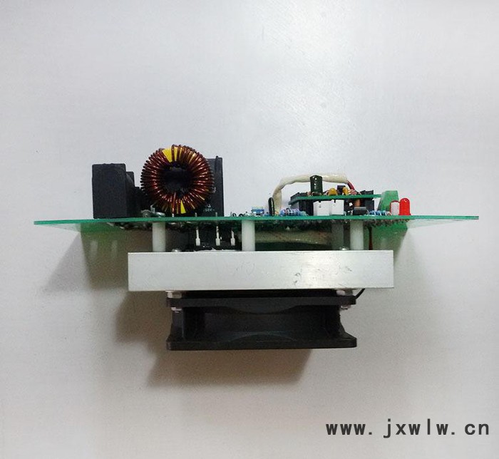 廠家**2KW電磁加熱器節(jié)能設備改造注塑機拉絲機輔助加熱