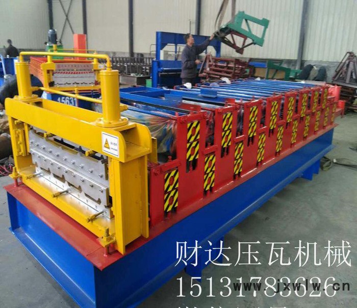 直銷840/900壓瓦機(jī)彩鋼瓦生產(chǎn)設(shè)備集成墻面機(jī)械設(shè)備彎管機(jī)