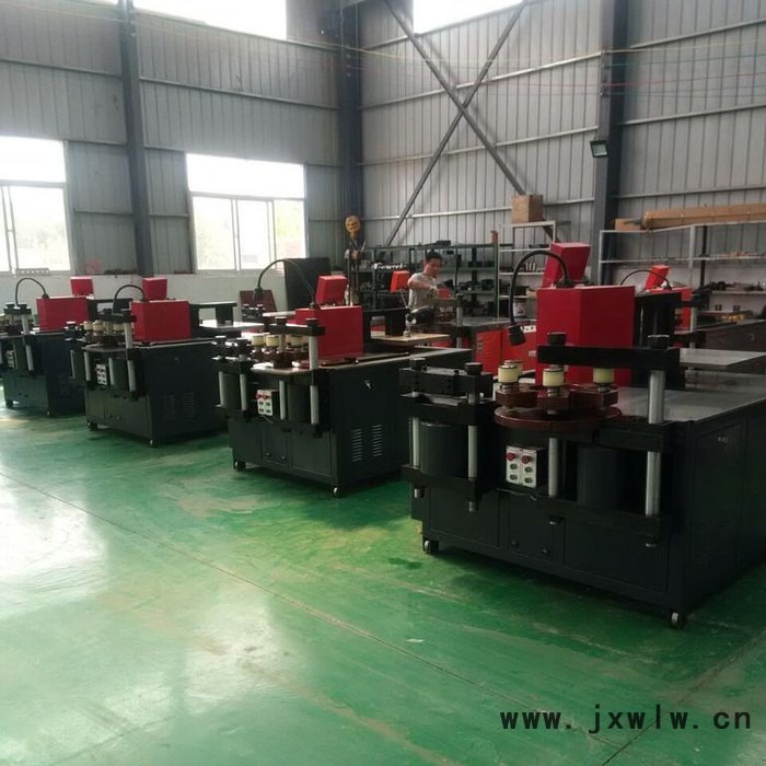 濟(jì)南瑞利RL403 母線機(jī) 400kn高壓力高效率 液壓數(shù)控銅排加工機(jī)  母線折彎機(jī) 母線加工機(jī)