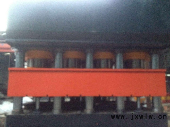 廠家供應(yīng)10000噸大鐵門壓花液壓機(jī)  重型庭院門拉伸機(jī)  鐵門壓花機(jī)