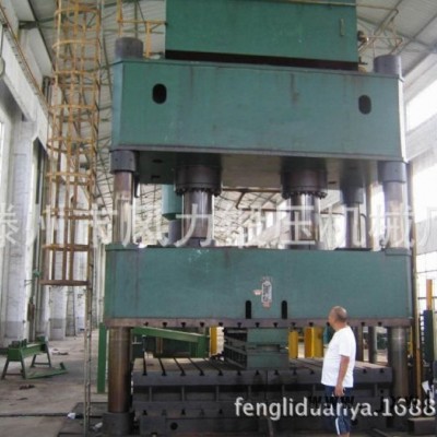 液壓機(jī)廠家直供，3500噸大型油壓機(jī)，按要求訂做，門面壓花機(jī)，防盜門機(jī)