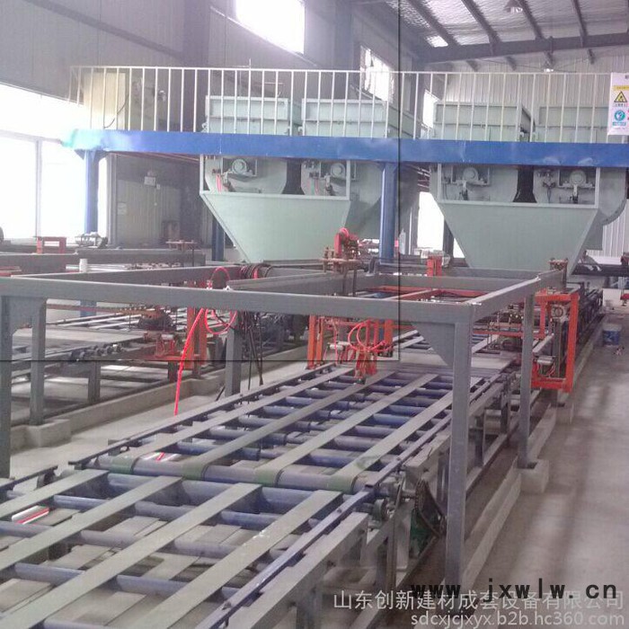 創(chuàng)新公司供應(yīng)單工位覆門(mén)機(jī)，創(chuàng)新覆膜機(jī)，雙工位真空覆膜機(jī)