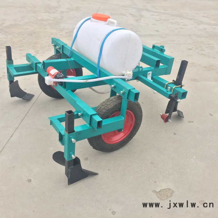 鑫鴻xh-fm 四輪拖拉機(jī)帶覆膜機(jī) 農(nóng)作物種植覆膜機(jī) 起壟打藥蓋膜機(jī) 蔬菜滴灌架噴藥覆膜機(jī) 紅薯起壟施肥覆膜機(jī)