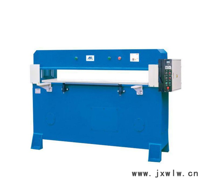 【益金機(jī)械】高質(zhì)量機(jī)械加工設(shè)備 四柱自動平衡裁斷機(jī) 專業(yè)生產(chǎn)