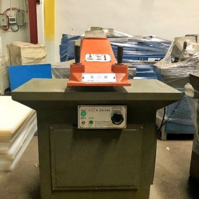 志達(dá)TK-16T 皮革制鞋機(jī)械搖臂式裁斷機(jī) 布料手套塑料搖臂裁切機(jī)下料機(jī)