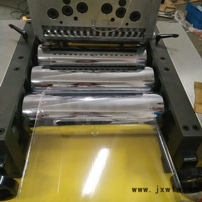 廠家單螺桿塑料擠出機(jī) TPU小批量薄膜流延機(jī) 流延薄膜覆膜機(jī)