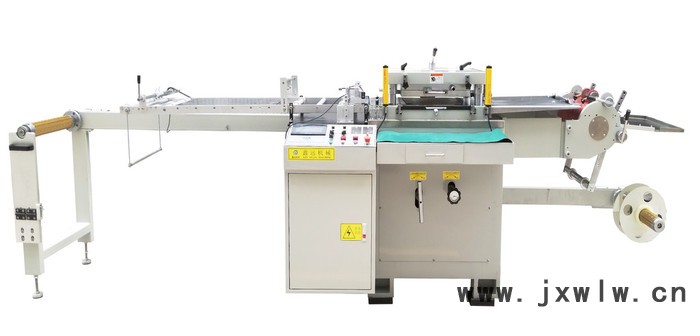 鑫遠(yuǎn)科技XY350/450/520 偏光片專(zhuān)用模切機(jī) 偏光片模切機(jī)