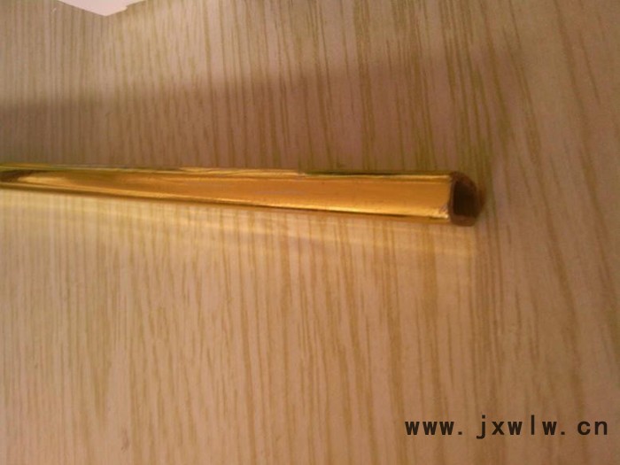 木板平壓燙金機(jī)木板壓痕機(jī)青島燙金機(jī)
