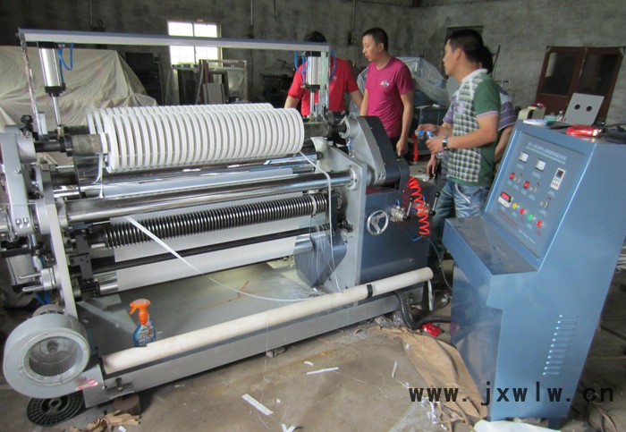 1300型表面卷取高速分切機(jī)