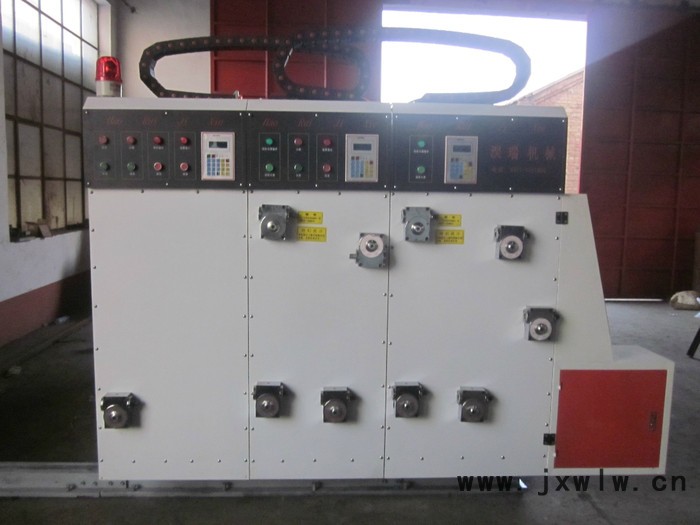 供應(yīng)**水墨印刷機(jī),各種型號的印刷機(jī),開槽機(jī)，紙箱機(jī)械