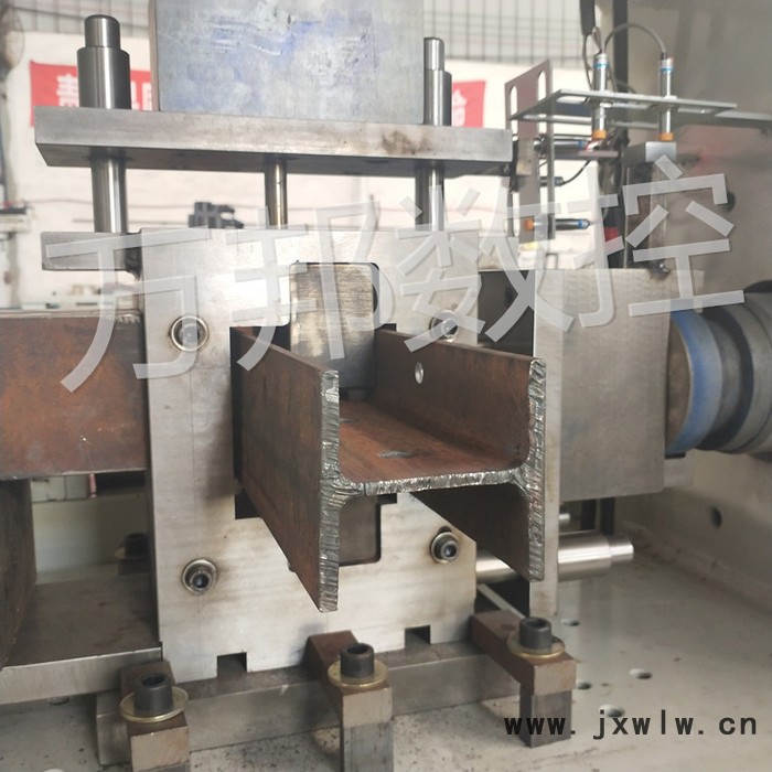 萬邦機械H鋼數(shù)控全自動沖孔機定制工字鋼槽鋼打孔機廠家 H鋼沖孔機