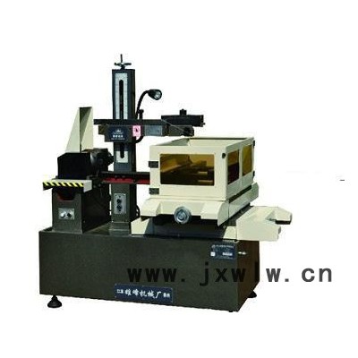 線切割 雄峰線切割機床 DK7735雄峰電火花線切割機床