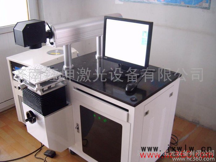 供應(yīng)鈺坤YK-50w激光打標(biāo)機(jī) 供應(yīng)50w激光打標(biāo)機(jī) 供應(yīng)激光打標(biāo)機(jī)