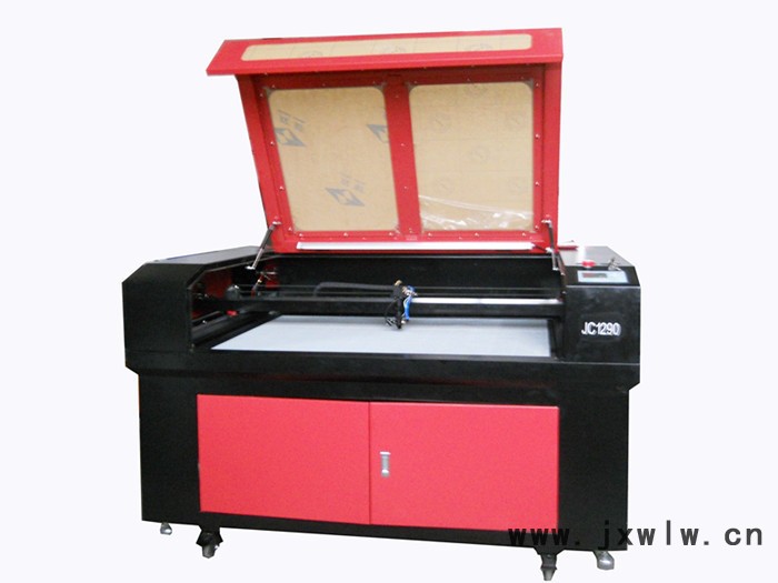 供應(yīng)**激光雕刻機(jī)，木制品激光雕刻機(jī)