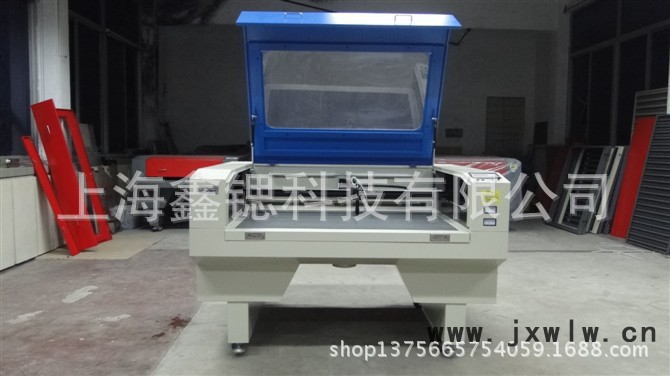 非金屬激光雕刻機(jī) 廣告激光雕刻機(jī) 石材雕刻機(jī)