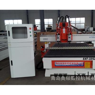 ** 2015新款數(shù)控 木工雕刻機(jī) 電腦雕刻機(jī) 實(shí)木木門雕刻機(jī) 櫥柜雕刻機(jī)