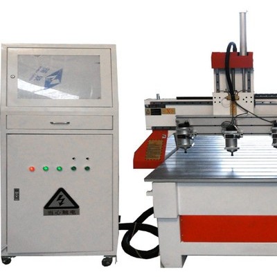 供應(yīng)馳銳數(shù)控二拖六木工雕刻機(jī)