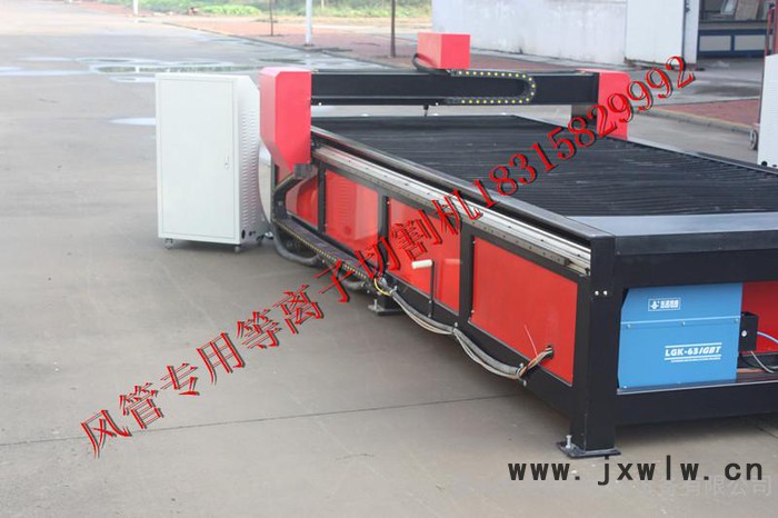 白鐵皮專業(yè)等離子切割機(jī)，風(fēng)管等離子切割機(jī)是工人的十幾倍價(jià)格