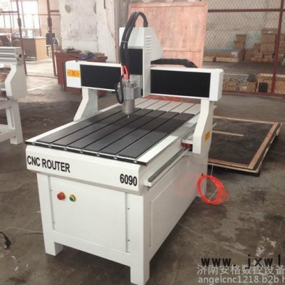 濟南小型數(shù)控廣告雙色板6090亞克力標(biāo)牌雕刻機