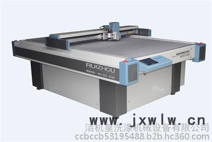 瑞洲科技RZCRT-1813C 電腦數(shù)控切割機(jī)縫前設(shè)備