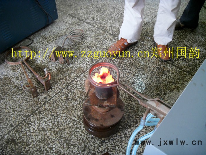 供應(yīng)鄭州國韻WH-VIII小型號(hào)錐柄麻花鉆焊接設(shè)備鄭州：W