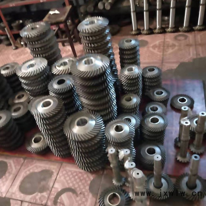 泰興DBY315/280/250/355/400硬齒面減速機(jī) DBY圓錐齒輪減速機(jī) 垂直軸減速機(jī)