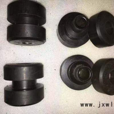 **挖掘機減震器配件發(fā)動機減震膠墊減震器機腳膠減震墊