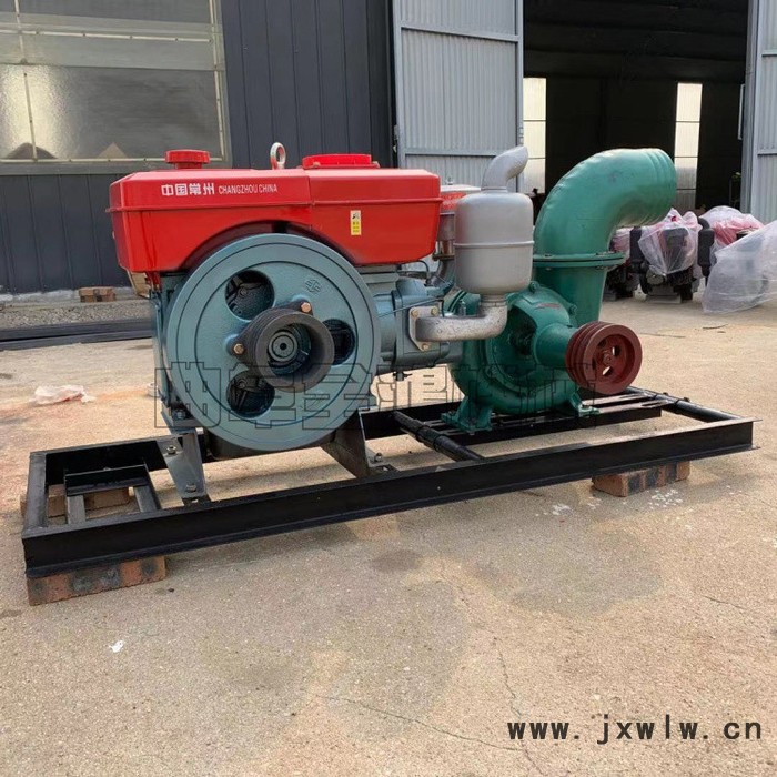 4寸自吸泵汽油發(fā)動(dòng)機(jī)抽水泵手推抽水泵視頻