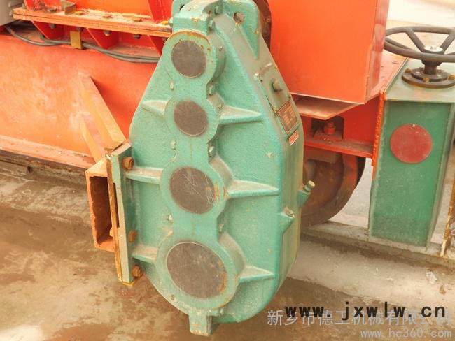 供應(yīng)生產(chǎn)銷售化工機械減速機、變速機 減速機廠 QY3D系列減速機