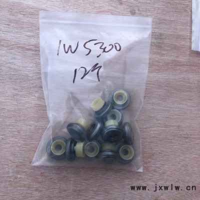 1W5300氣門油封 上柴發(fā)動(dòng)機(jī)SC11CB220-G2B1