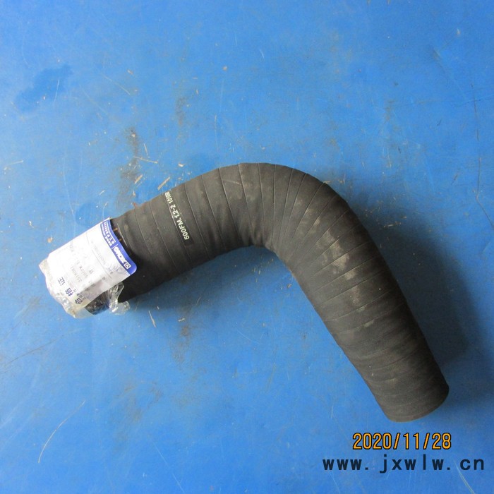 **徐工5噸裝載機(jī)配件251808191-500FM.1.2-2發(fā)動(dòng)機(jī)進(jìn)水管 量大從優(yōu)