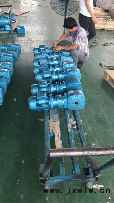 水泥廠專用SBD75減速機(jī)SBD75申克稱專用減速機(jī)**現(xiàn)貨供應(yīng)