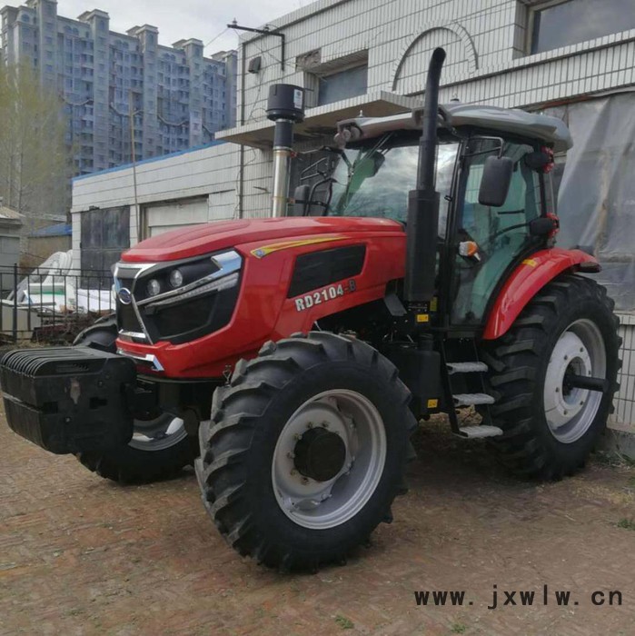 濰柴變頻高壓共軌國三發(fā)動機(jī) 東風(fēng)2004輪式拖拉機(jī) 大橋高配旋耕犁田六缸拖拉機(jī) 農(nóng)業(yè)大型拖拉機(jī)