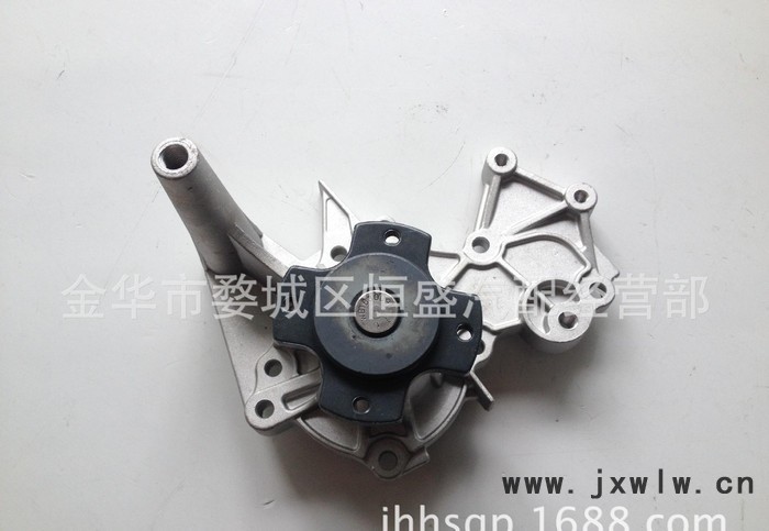 長(zhǎng)安悅翔1.5老款 水泵 發(fā)動(dòng)機(jī)散熱器水泵總成