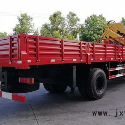 東風(fēng)T5小三軸徐工10噸折臂隨車吊    玉柴240馬力發(fā)動(dòng)機(jī)     東風(fēng)T5前四后四隨車吊    徐工8噸隨車吊