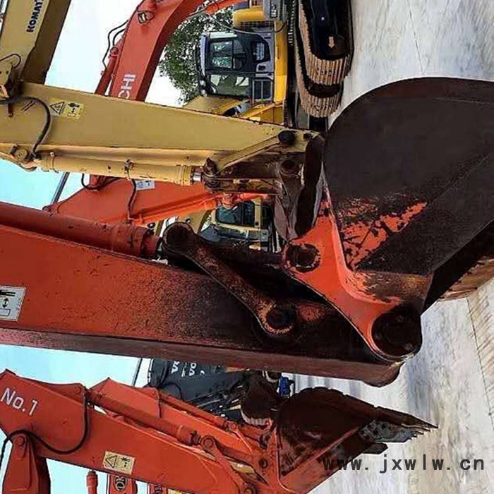 hitachi/日立 二手挖掘機(jī) 大小臂動(dòng)作協(xié)調(diào)不掉臂 發(fā)動(dòng)機(jī)運(yùn)轉(zhuǎn)良好 一點(diǎn)毛病沒(méi)有