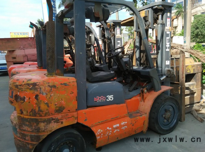 供應(yīng)二手合力叉車  H2000 3.5T  大柴498發(fā)動機(jī)