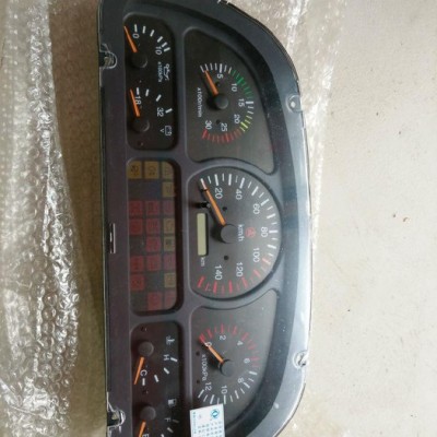 三一重工攪拌車原廠配上海日野發(fā)動機用P11C-UH/H71-010組合儀表總成